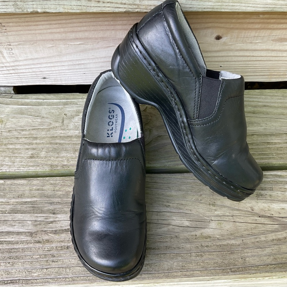 Klogs Black Slip-On Leather Clogs